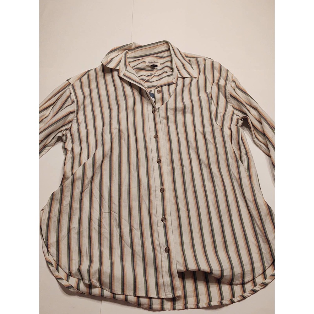 Small Women's Long Sleeve Oversized Button-Down Shirt